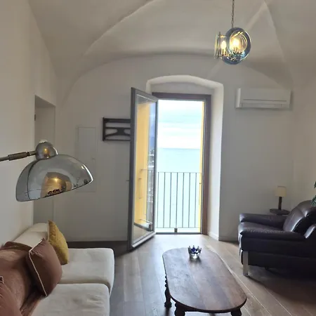Elegant Vue Acces A Pieds Apartment Bastia (Corsica)